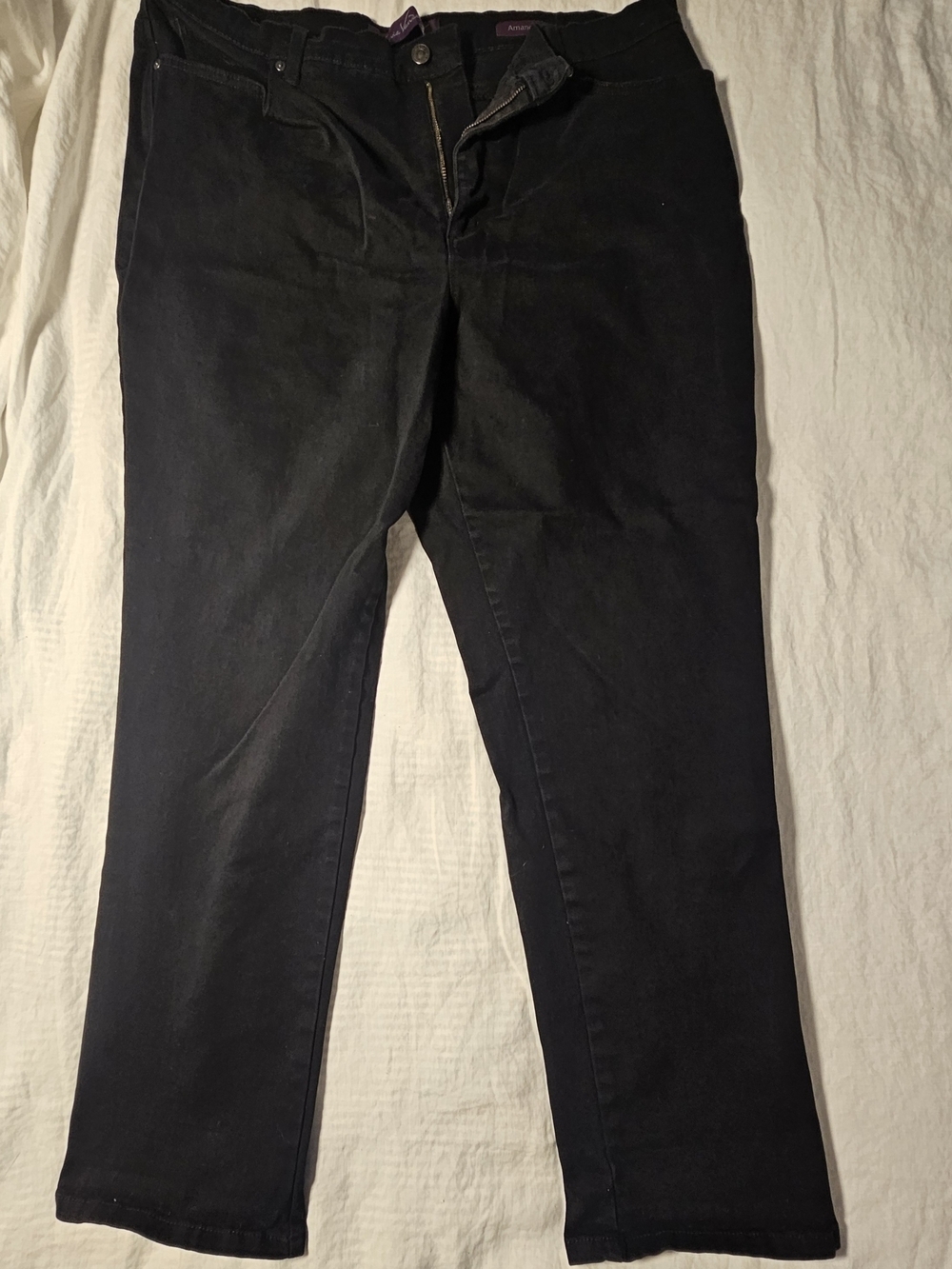 Gloria Vanderbilt Amanda Black Straight-Leg Jeans Size 18